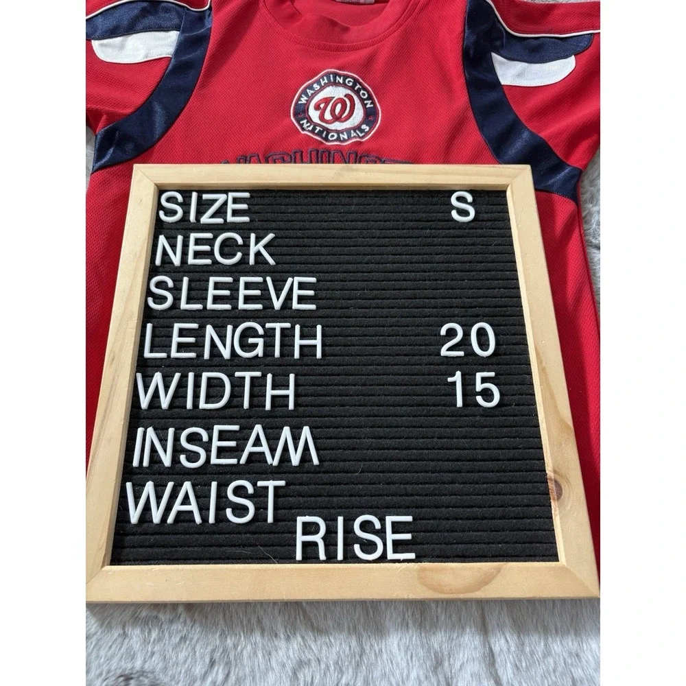 Genuine merchandise T shirt size youth S 6-7 washington nationals embroried